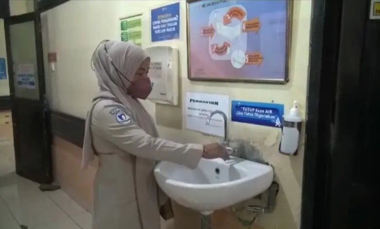 Rumah Sakit Wahidin Sudirohusodo Makassar Krisis Air Bersih Rumah Sakit Wahidin Sudirohusodo Makassar Krisis Air Bersih
