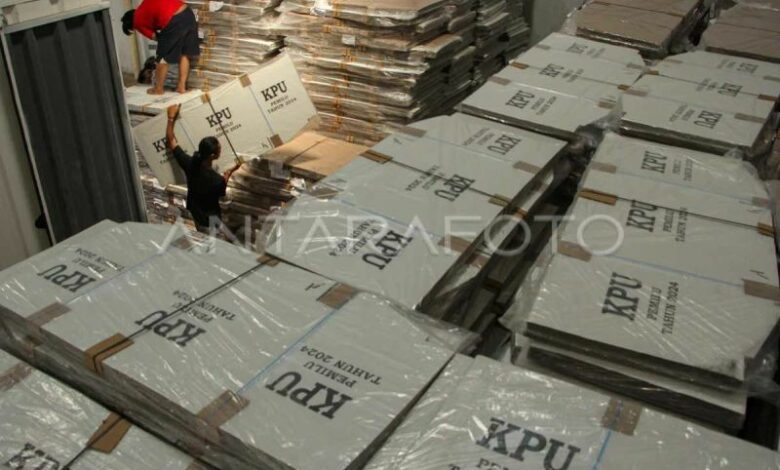 KPU Makassar Siap Distribusikan 16 Ribu Bilik Suara untuk Pemilu 2024 KPU Makassar Siap Distribusikan 16 Ribu Bilik Suara untuk Pemilu 2024
