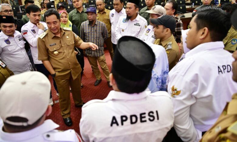 Terima Apdesi, Pj Gubernur Sulsel Tegaskan Surat Edaran Hanya Bersifat Imbauan Terima Apdesi, Pj Gubernur Sulsel Tegaskan Surat Edaran Hanya Bersifat Imbauan