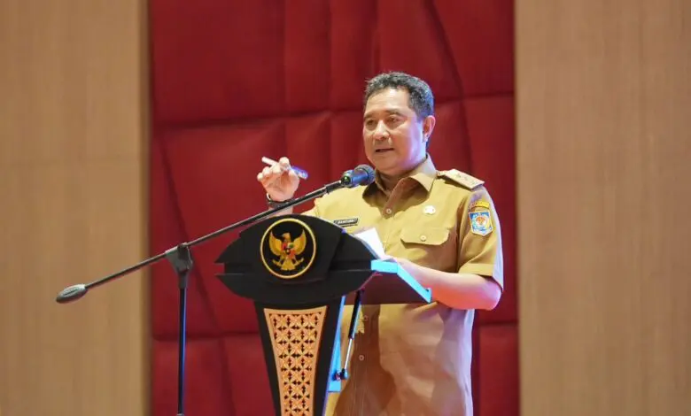 Pj Gubernur Sulsel Buka Literasi Pengamanan Siber Pemilu Pj Gubernur Sulsel Buka Literasi Pengamanan Siber Pemilu