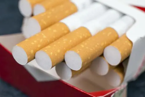 Pemilik 176.000 Batang Rokok Ilegal Divonis 16 Bulan Penjara Pemilik 176.000 Batang Rokok Ilegal Divonis 16 Bulan Penjara