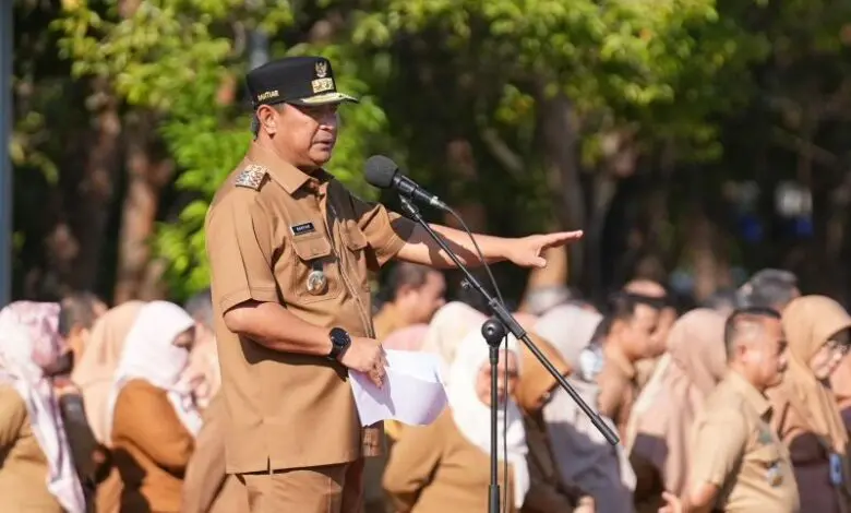 Ketika Pj Gubernur Sulsel Apresiasi Kinerja Pegawai Atasi Permasalahan Publik Ketika Pj Gubernur Sulsel Apresiasi Kinerja Pegawai Atasi Permasalahan Publik
