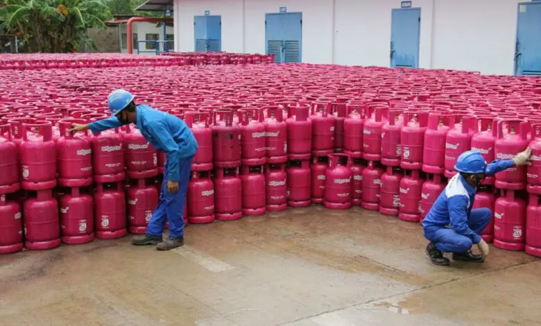 LPG Nonsubsidi Di Sulawesi Turun Harga LPG Nonsubsidi Di Sulawesi Turun Harga