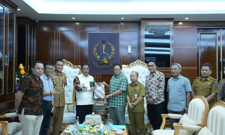 Hasil Seleksi Calon Komisioner KI dan KPID Sulsel Diserahkan ke Pj Gubernur Hasil Seleksi Calon Komisioner KI dan KPID Sulsel Diserahkan ke Pj Gubernur