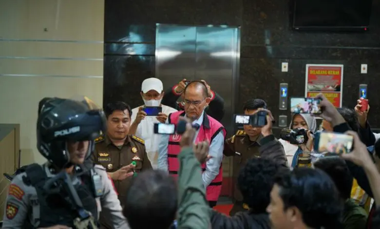 Tersangka Korupsi pada PT. Surveyor Indonesia Cabang Makassar Menjadi Empat Orang Tersangka Korupsi pada PT. Surveyor Indonesia Cabang Makassar Menjadi Empat Orang