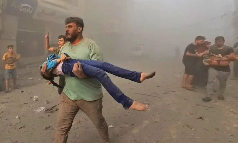 Serangan Udara Israel Hantam Kamp Pengungsi Terbesar di Gaza, 50 Orang Dilaporkan Tewas Serangan Udara Israel Hantam Kamp Pengungsi Terbesar di Gaza, 50 Orang Dilaporkan Tewas