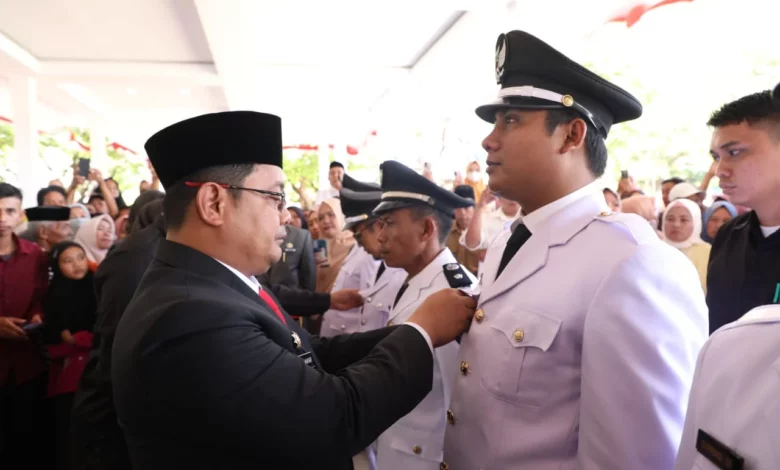 Pesan Pj Bupati Bantaeng saat Lantik 25 Kepala Desa Pesan Pj Bupati Bantaeng saat Lantik 25 Kepala Desa