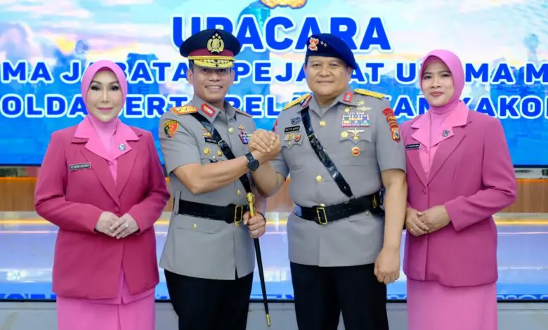 Kapolri Resmi Lantik Irjen Andi Rian Jadi Kapolda Sulsel Kapolri Resmi Lantik Irjen Andi Rian Jadi Kapolda Sulsel