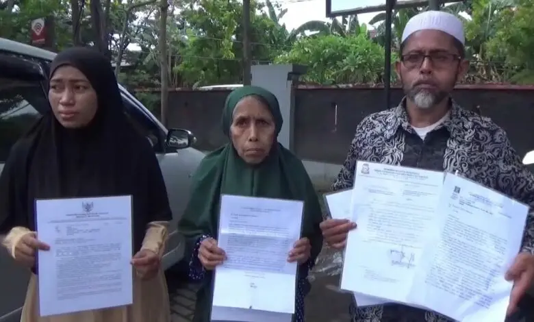 Pengungsi Rohingya di Makassar Boyong Keluarga Ajukan Pembuatan KTP Pengungsi Rohingya di Makassar Boyong Keluarga Ajukan Pembuatan KTP