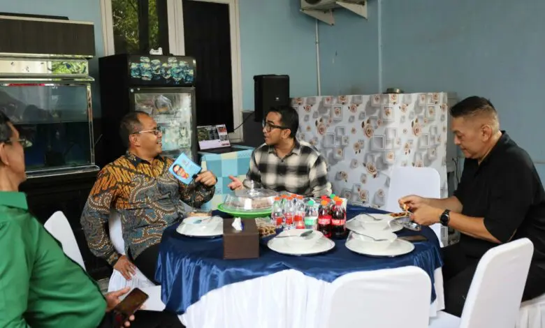 Perayaan Natal, Wali Kota Makassar Kunjungi Anggota DPRD dan Kepala Dinas Perayaan Natal, Wali Kota Makassar Kunjungi Anggota DPRD dan Kepala Dinas