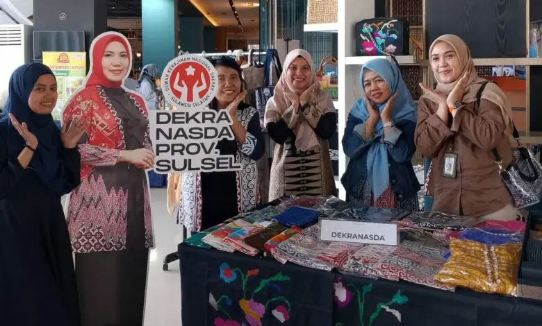 DPM-PTSP Sulsel Perkenalkan Produk Melalui Event UMKM Fiesta DPM-PTSP Sulsel Perkenalkan Produk Melalui Event UMKM Fiesta
