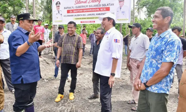 Pj Gubernur Sulsel: Bupati dan Wali Kota Wajib Perkuat KKSK Pj Gubernur Sulsel: Bupati dan Wali Kota Wajib Perkuat KKSK