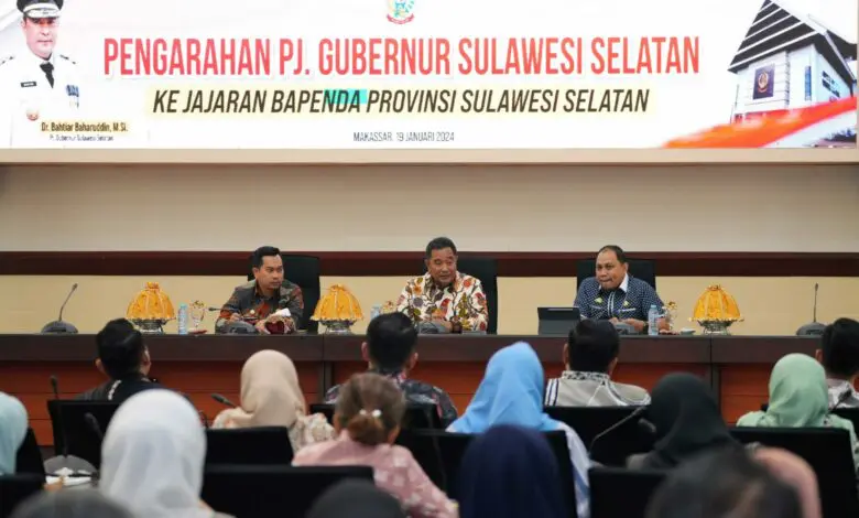 Tingkatkan PAD, Pj Gubernur Sulsel Motivasi Bapenda dan BKAD Tingkatkan PAD, Pj Gubernur Sulsel Motivasi Bapenda dan BKAD