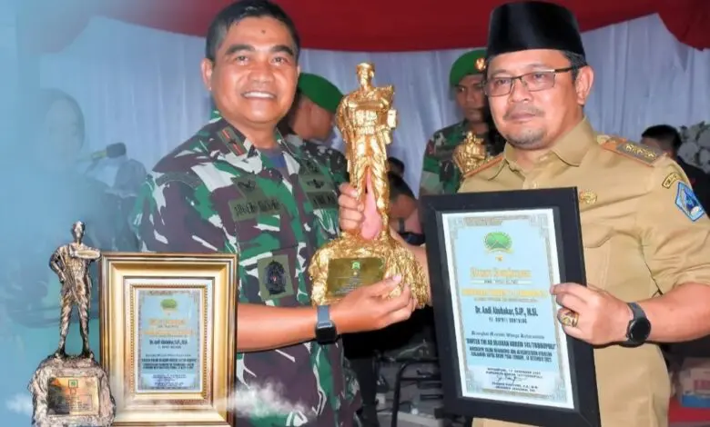 Sukseskan Kunjungan KSAD, Pj Bupati Bantaeng Raih Penghargaan dari Korem 141 Toddopuli Sukseskan Kunjungan KSAD, Pj Bupati Bantaeng Raih Penghargaan dari Korem 141 Toddopuli