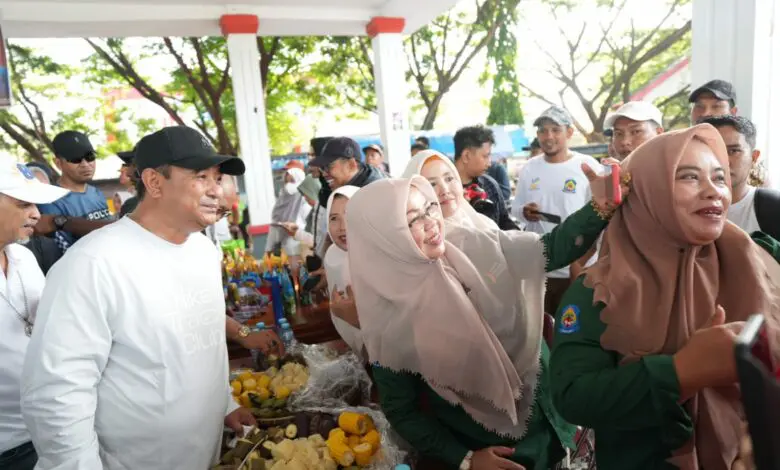 Pj Gubernur Sulsel Salurkan Bantuan Pangan Presiden di Jeneponto Pj Gubernur Sulsel Salurkan Bantuan Pangan Presiden di Jeneponto