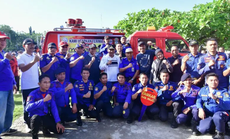 Kabupaten Wajo Terima Bantuan Mobil Pemadam Kebakaran Dari Pemprov Sulsel Kabupaten Wajo Terima Bantuan Mobil Pemadam Kebakaran Dari Pemprov Sulsel