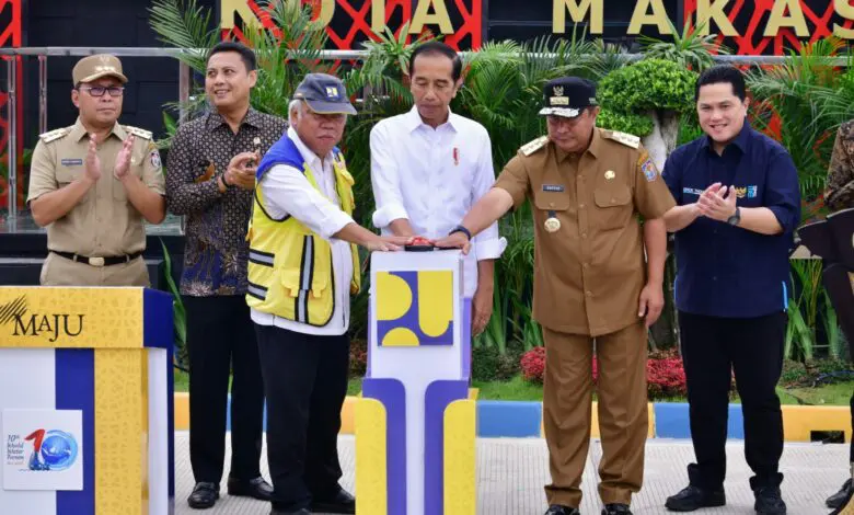 Pj Gubernur Sulsel Dampingi Jokowi Resmikan IPAL Losari di Makassar Pj Gubernur Sulsel Dampingi Jokowi Resmikan IPAL Losari di Makassar