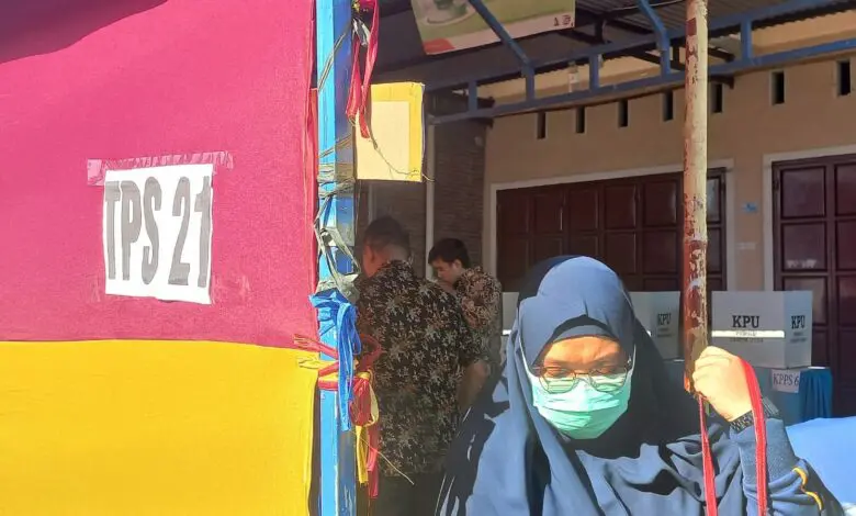 6 Pramugari Cantik Mencoblos Jadi Penyebab TPS di Makassar PSU 6 Pramugari Cantik Mencoblos Jadi Penyebab TPS di Makassar PSU