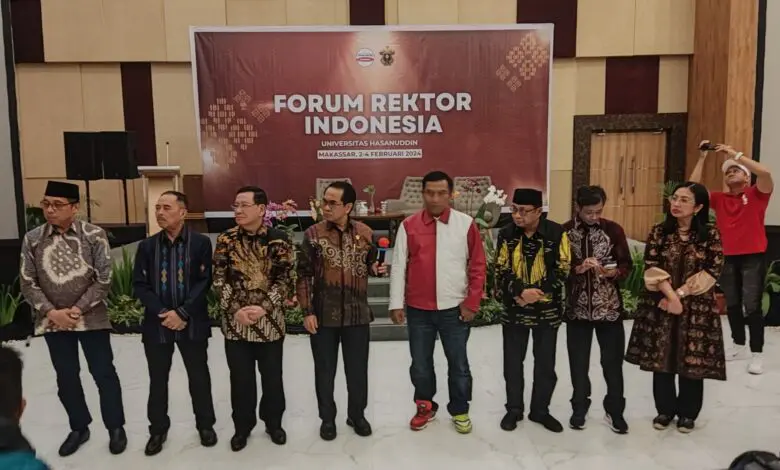 Forum Rektor Indonesia Deklarasikan Pemilu Aman dan Damai Dari Makassar Forum Rektor Indonesia Deklarasikan Pemilu Aman dan Damai Dari Makassar