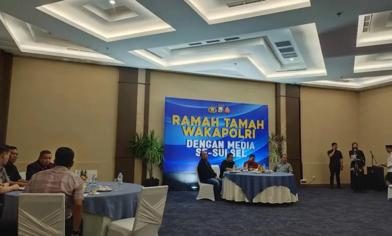 Wakapolri Minta Jajaran Polda Sulsel Bersinergi Dengan Media Wakapolri Minta Jajaran Polda Sulsel Bersinergi Dengan Media