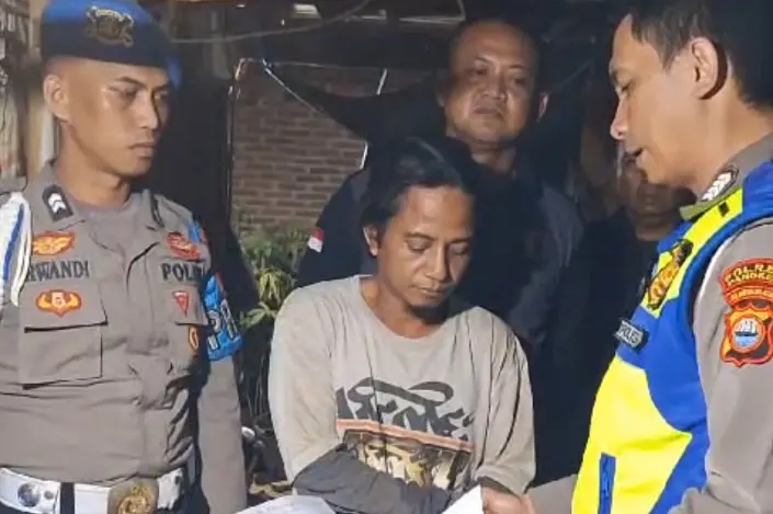 Oknum Polantas di Pangkep Diduga Aniaya Pengemudi Oknum Polantas di Pangkep Diduga Aniaya Pengemudi