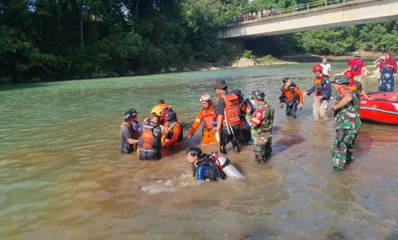 Remaja yang Tenggelam di Sungai Tabo-Tabo Pangkep Akhirnya Ditemukan Remaja yang Tenggelam di Sungai Tabo-Tabo Pangkep Akhirnya Ditemukan