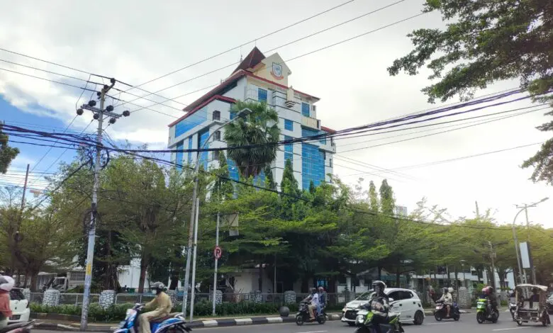 Pengakuan Terduga Pelaku Pencurian Sparepart Lift Balai Kota Makassar Pengakuan Terduga Pelaku Pencurian Sparepart Lift Balai Kota Makassar
