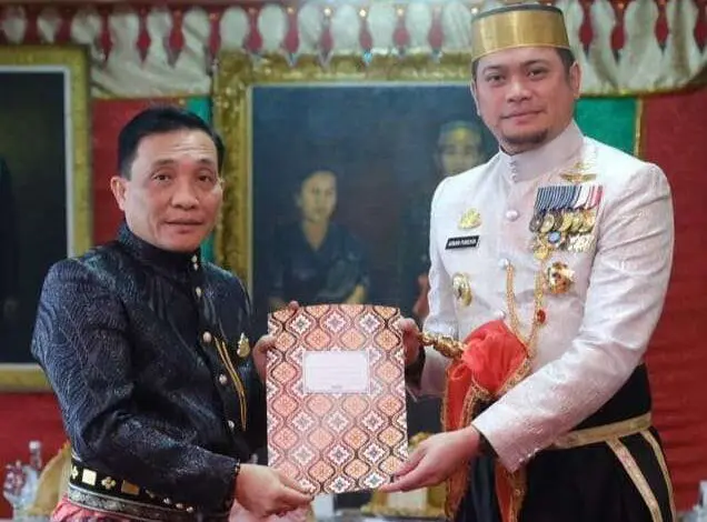 Kepala Kejaksaan Tinggi Sulsel Dianugerahi Gelar Adat I Mannuntungi Daeng Mattola Kepala Kejaksaan Tinggi Sulsel Dianugerahi Gelar Adat I Mannuntungi Daeng Mattola