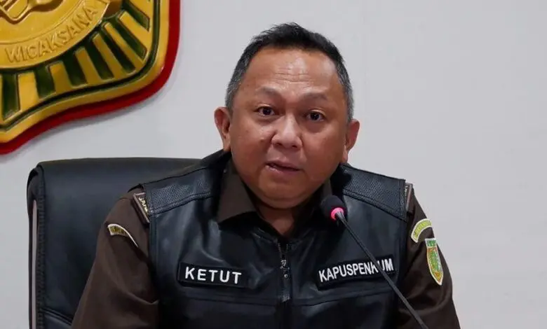 Kejaksaan Agung Tetapkan Satu Orang Tersangka di Kasus Korupsi Importasi Gula Kejaksaan Agung Tetapkan Satu Orang Tersangka di Kasus Korupsi Importasi Gula