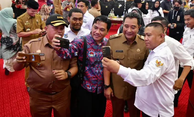 Kepala Desa di Sulsel Satu Suara Sukseskan Program Prioritas Pj Gubernur Bahtiar Kepala Desa di Sulsel Satu Suara Sukseskan Program Prioritas Pj Gubernur Bahtiar