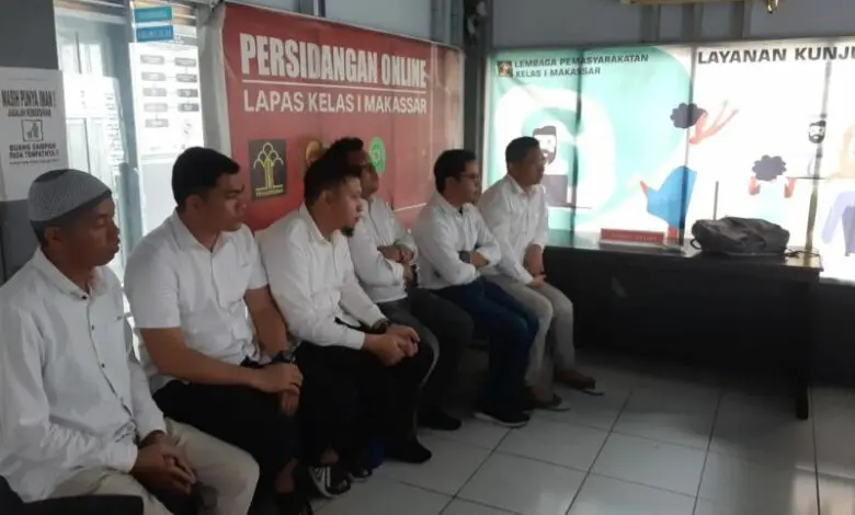 6 Terdakwa Korupsi Sembako untuk Orang Miskin di Takalar Dituntut Maksimal 10 Tahun 6 Terdakwa Korupsi Sembako untuk Orang Miskin di Takalar Dituntut Maksimal 10 Tahun