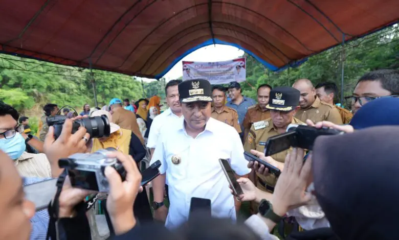 Kuatkan Ketahanan Pangan dan Cegah Kemiskinan Ekstrem, Sudah 2,7 Juta Benih Ikan Ditebar di Bone Kuatkan Ketahanan Pangan dan Cegah Kemiskinan Ekstrem, Sudah 2,7 Juta Benih Ikan Ditebar di Bone