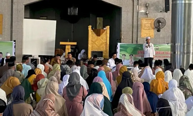 326 Jamaah Calon Haji Pangkep Ikuti Manasik Haji, Gelombang Pertama Berangkat 16 Mei 2024 326 Jamaah Calon Haji Pangkep Ikuti Manasik Haji, Gelombang Pertama Berangkat 16 Mei 2024