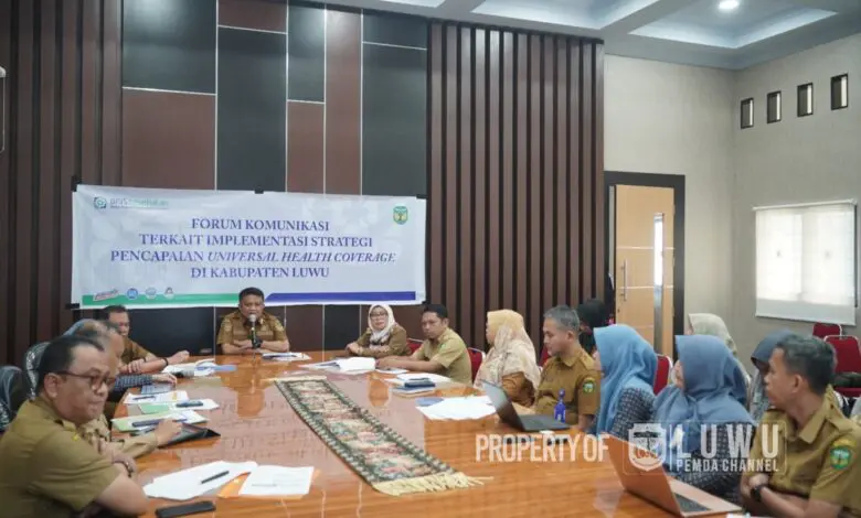 Pj. Bupati Luwu Pimpin Rapat Strategi Pencapaian UHC Tahap 1 Pj. Bupati Luwu Pimpin Rapat Strategi Pencapaian UHC Tahap 1