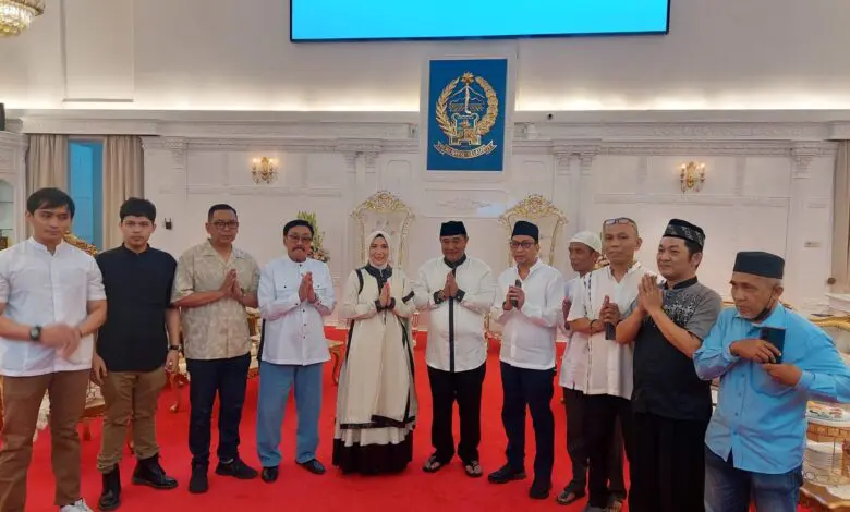 Projo Sulsel Ikut Tanam Pohon Bareng Pemprov di Hari Bumi Projo Sulsel Ikut Tanam Pohon Bareng Pemprov di Hari Bumi
