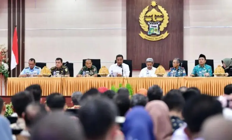 DPRD Sulsel Berharap KPUD dan Bawaslu Bisa Menjalankan Pilkada Secara Transparan DPRD Sulsel Berharap KPUD dan Bawaslu Bisa Menjalankan Pilkada Secara Transparan