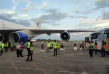 Danlanud Sultan Hasanuddin Turun Langsung Bantu Proses Evakuasi Pesawat JCH Kloter 5 Embarkasi Makassar (Foto: Pemprov Sulsel)