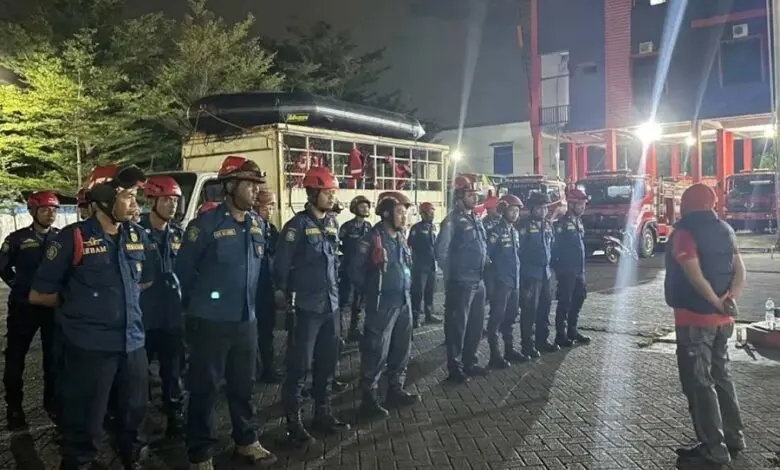 Pemkot Makassar Menyalurkan Bantuan Kemanusiaan untuk Korban Bencana Alam Banjir dan Longsor Pemkot Makassar Menyalurkan Bantuan Kemanusiaan untuk Korban Bencana Alam Banjir dan Longsor