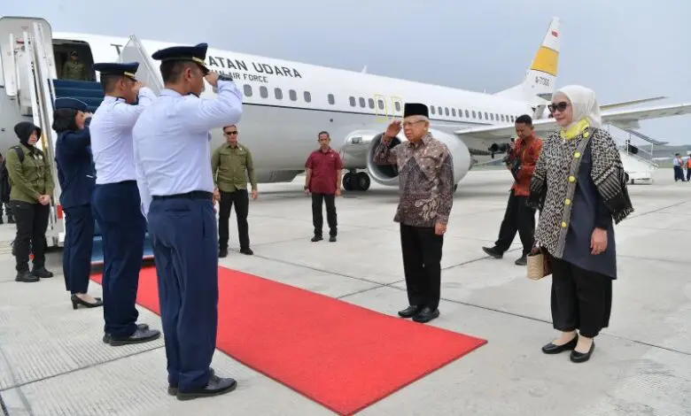 Terbang ke Mamuju, Wapres Disambut Pj Gubernur Sulbar Bahtiar Terbang ke Mamuju, Wapres Disambut Pj Gubernur Sulbar Bahtiar