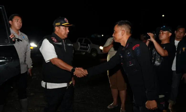 Pj Gubernur Sulsel Kunjungi Titik Banjir Terparah di Luwu Pj Gubernur Sulsel Kunjungi Titik Banjir Terparah di Luwu