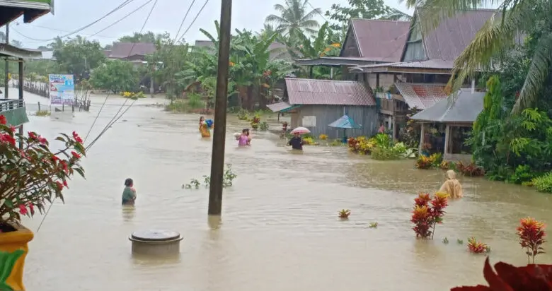 Dampak Banjir, Belasan Rumah dan Fasilitas Publik di Wajo, Sulsel, Rusak Dampak Banjir, Belasan Rumah dan Fasilitas Publik di Wajo, Sulsel, Rusak