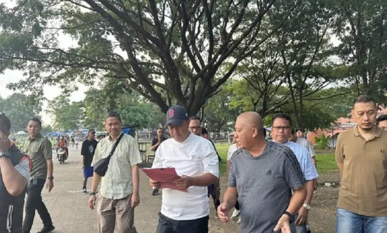 Pj Gubernur Bahtiar Kembali Tinjau Lokasi Stadion di GOR Sudiang Makassar Pj Gubernur Bahtiar Kembali Tinjau Lokasi Stadion di GOR Sudiang Makassar