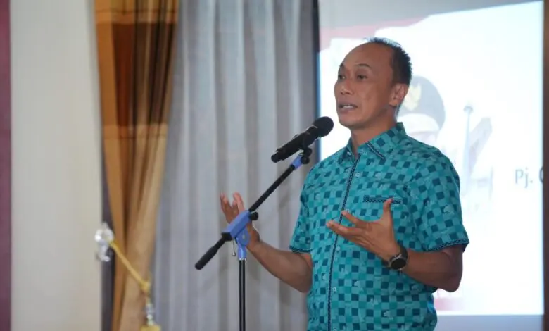 Pj Gubernur Zudan Kenalkan Program Sedekah Seribu Sehari Pj Gubernur Zudan Kenalkan Program Sedekah Seribu Sehari