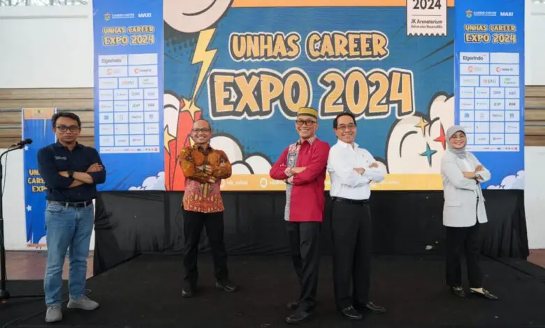 Pj Gubernur Zudan: Unhas Career Expo 2024 Bantu Tekan Angka Pengangguran Pj Gubernur Zudan: Unhas Career Expo 2024 Bantu Tekan Angka Pengangguran