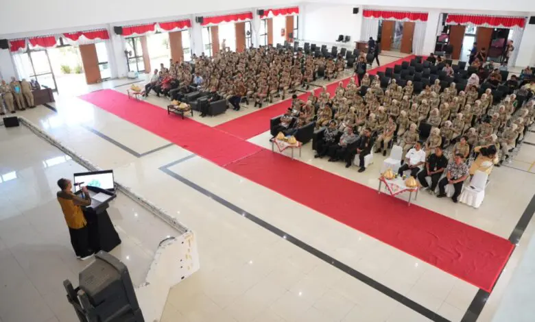 Beri Kuliah Umum, Pj Gubernur Zudan Ingatkan Agar tak Ada Kekerasan di IPDN Beri Kuliah Umum, Pj Gubernur Zudan Ingatkan Agar tak Ada Kekerasan di IPDN