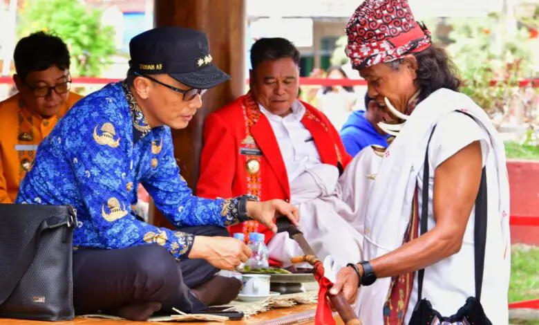 Pj Gubernur Zudan Dorong Festival Budaya Toraja Utara Naik Kelas ke Level Internasional Pj Gubernur Zudan Dorong Festival Budaya Toraja Utara Naik Kelas ke Level Internasional