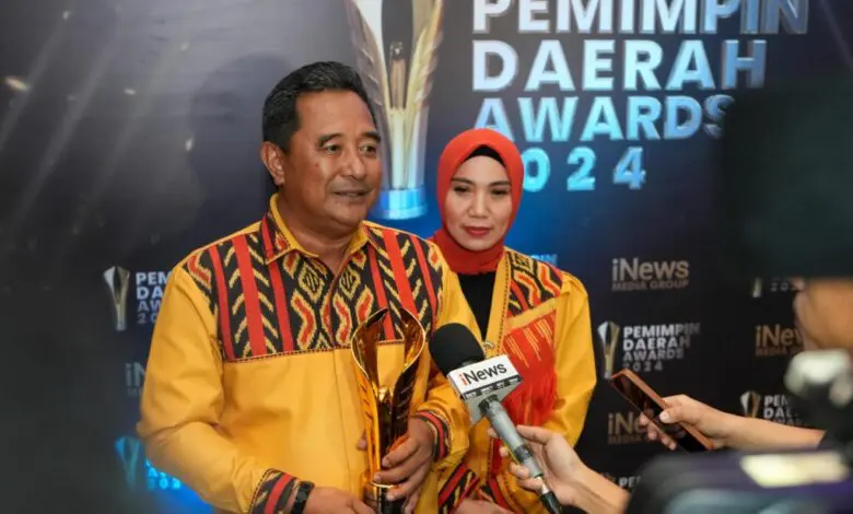 Lagi, Pj Gubernur Bahtiar Terima Penghargaan Pemimpin Daerah Award 2024 Lagi, Pj Gubernur Bahtiar Terima Penghargaan Pemimpin Daerah Award 2024