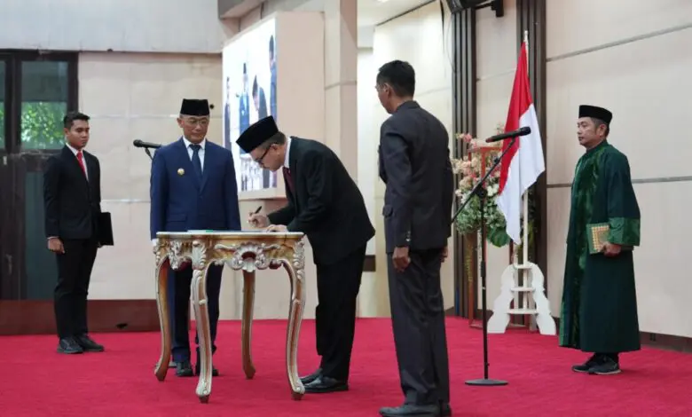 Dilantik Jadi Sekda Sulsel, Jufri Rahman Siap Jadi Pelayan Publik Dilantik Jadi Sekda Sulsel, Jufri Rahman Siap Jadi Pelayan Publik