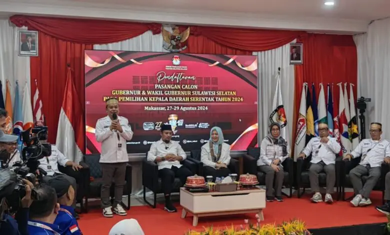 Resmi Daftar di KPU, Andi Sudirman-Fatmawati Rusdi Usung Visi Misi Sulsel Maju dan Berkarakter Resmi Daftar di KPU, Andi Sudirman-Fatmawati Rusdi Usung Visi Misi Sulsel Maju dan Berkarakter