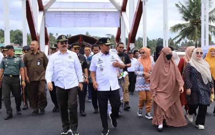 Cabup Barru HM Aras Didukung Amran dan Dasco, Bakal Total Menangkan Andalan Hati di Pilgub Sulsel Cabup Barru HM Aras Didukung Amran dan Dasco, Bakal Total Menangkan Andalan Hati di Pilgub Sulsel